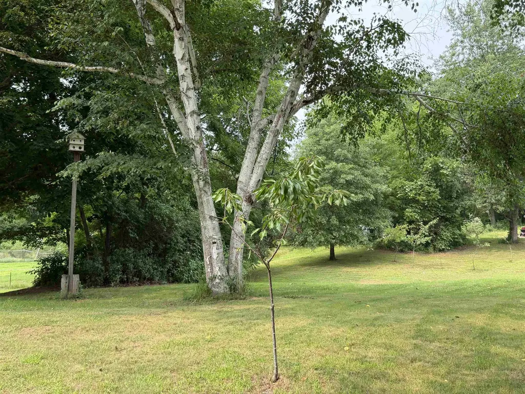 123 Turtle Pond Road Lee NH 03861
