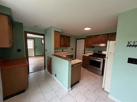 123 Turtle Pond Road Lee NH 03861