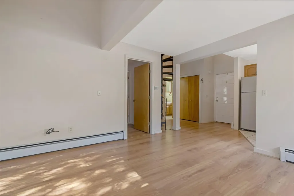 48 Franklin Heights Rochester NH 03867