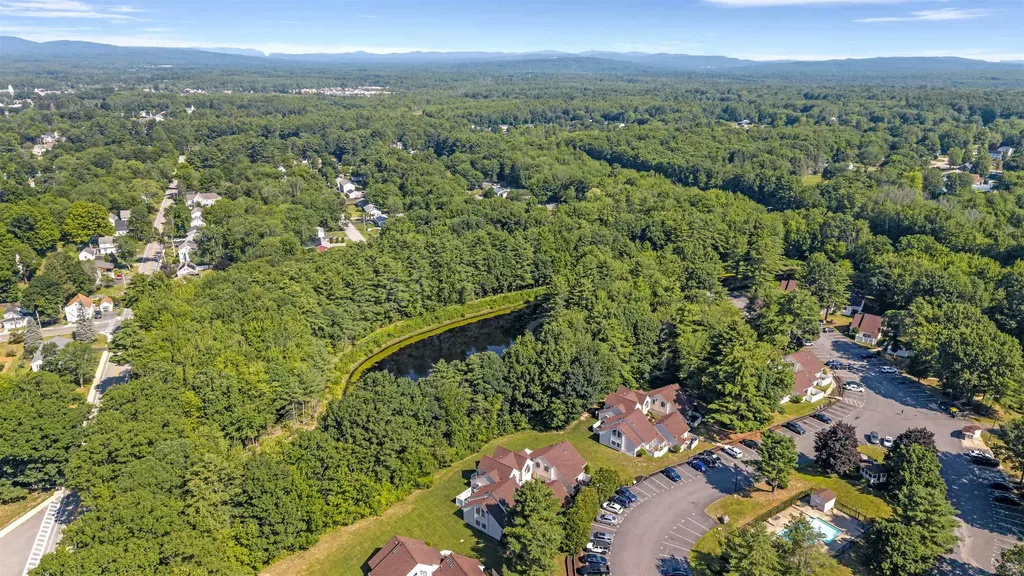 48 Franklin Heights Rochester NH 03867