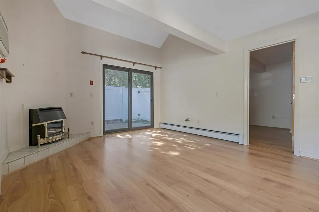 48 Franklin Heights Rochester NH 03867