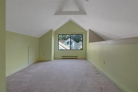 48 Franklin Heights Rochester NH 03867