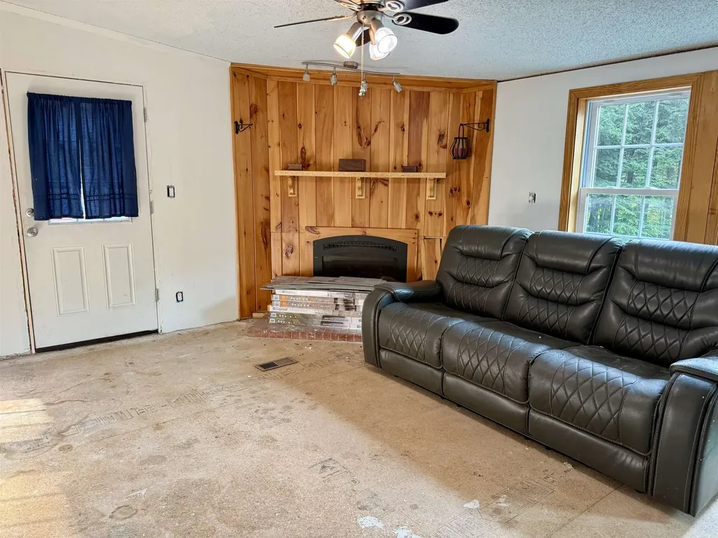 216 Britton Road Claremont NH 03743
