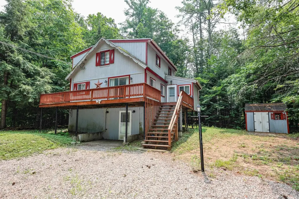 24 Shangri La Drive Moultonborough NH 03254