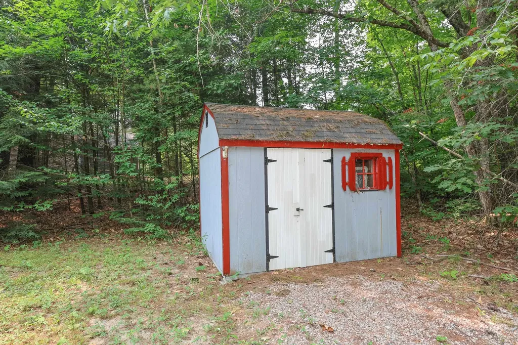 24 Shangri La Drive Moultonborough NH 03254