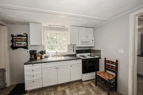 24 Shangri La Drive Moultonborough NH 03254
