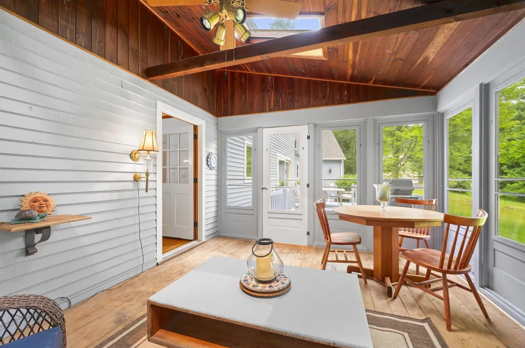 10 Candlewood Drive Amherst NH 03031