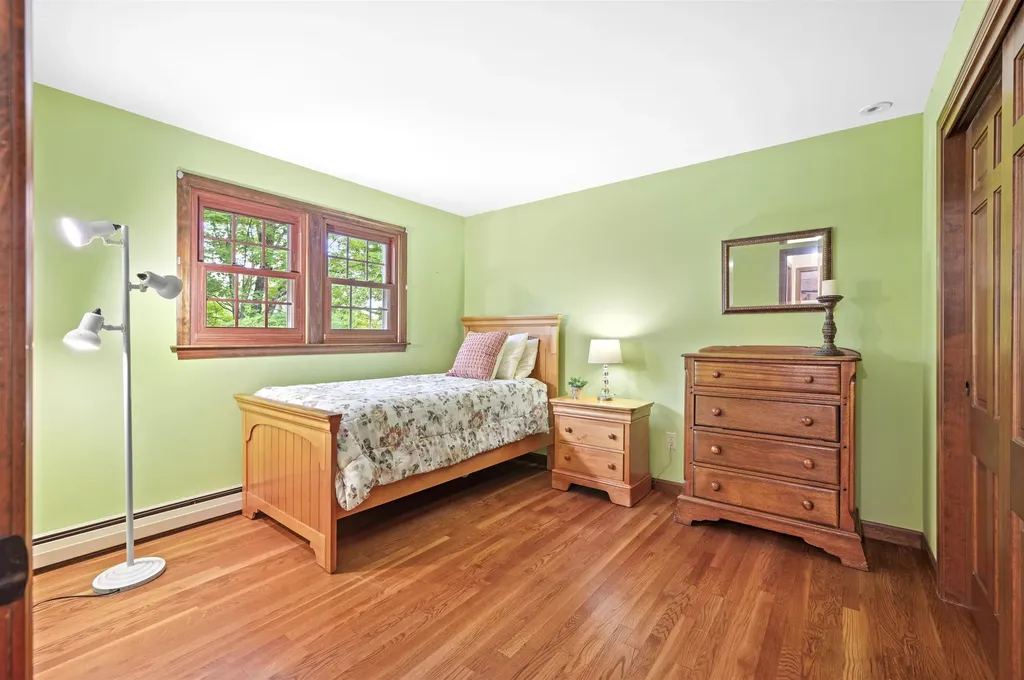 10 Candlewood Drive Amherst NH 03031