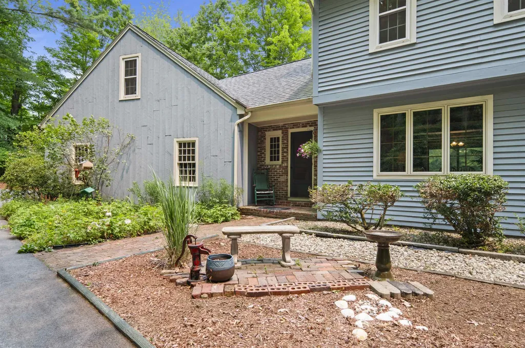 10 Candlewood Drive Amherst NH 03031