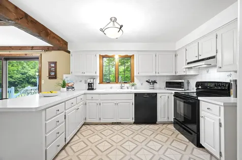 10 Candlewood Drive Amherst NH 03031