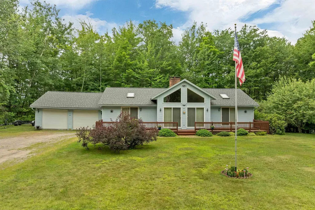 23 Cross Lane Gilford NH 03249