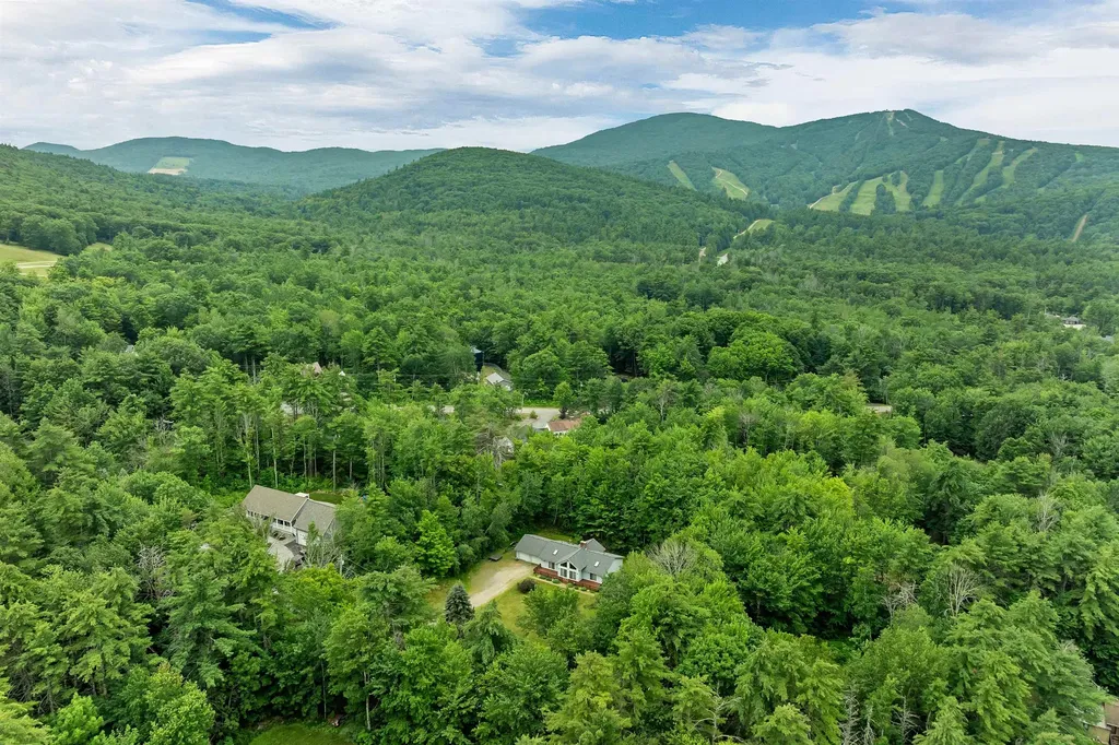23 Cross Lane Gilford NH 03249