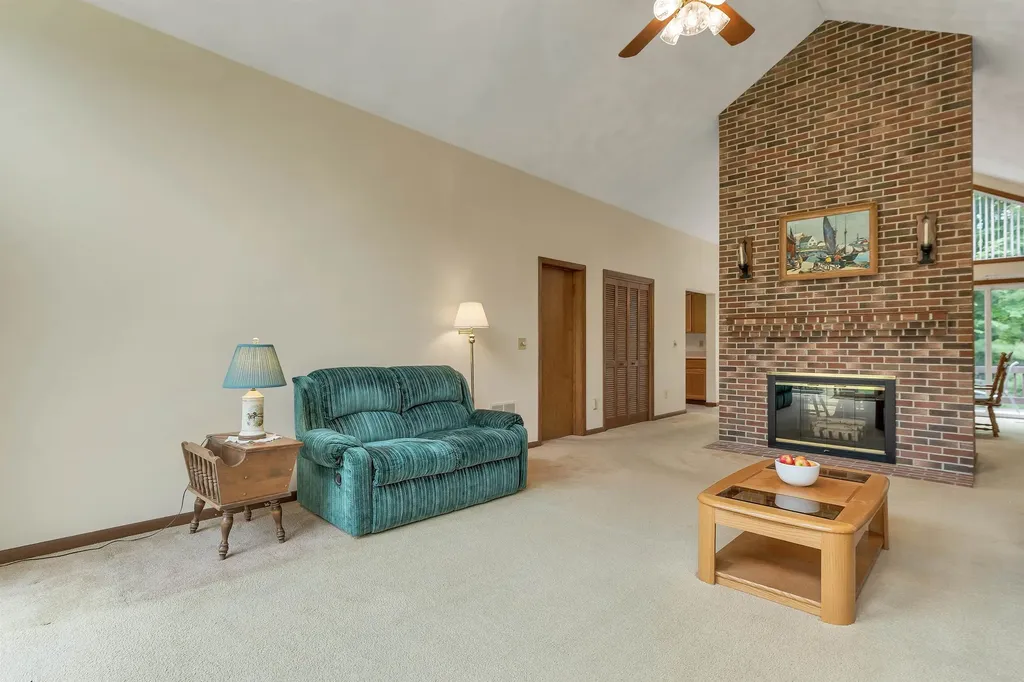 23 Cross Lane Gilford NH 03249