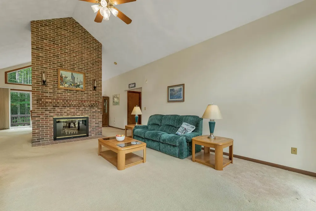23 Cross Lane Gilford NH 03249
