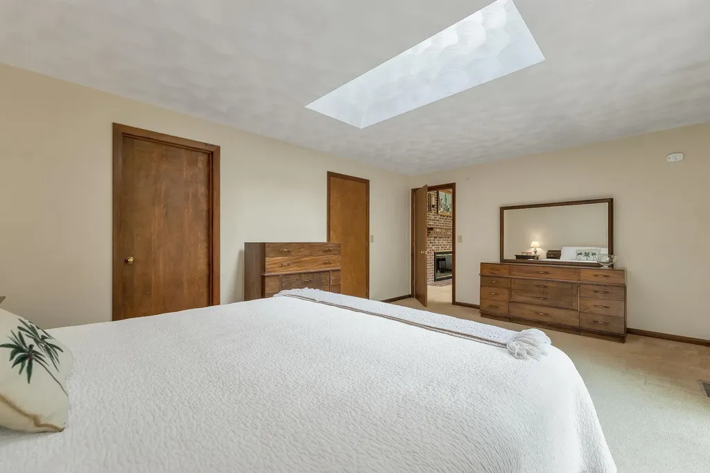 23 Cross Lane Gilford NH 03249