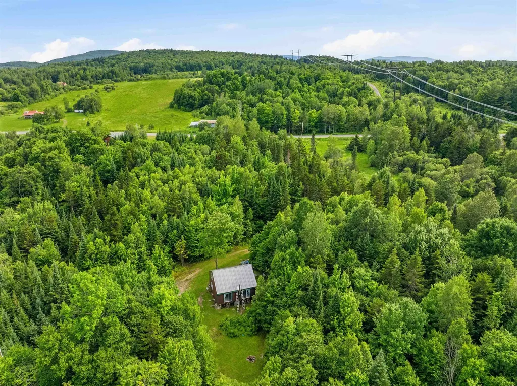 100 Mountain View Lane Norton VT 05907