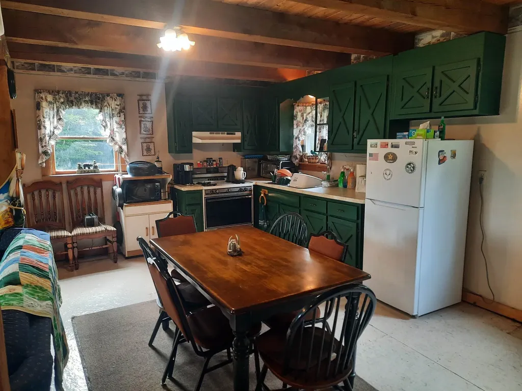 100 Mountain View Lane Norton VT 05907