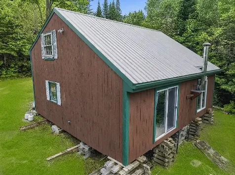 100 Mountain View Lane Norton VT 05907