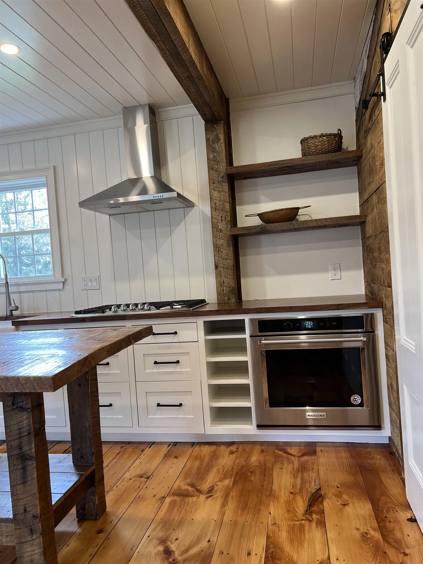 23 Post Road North Hampton NH 03862