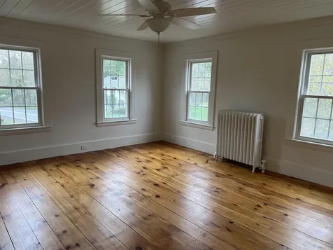23 Post Road North Hampton NH 03862