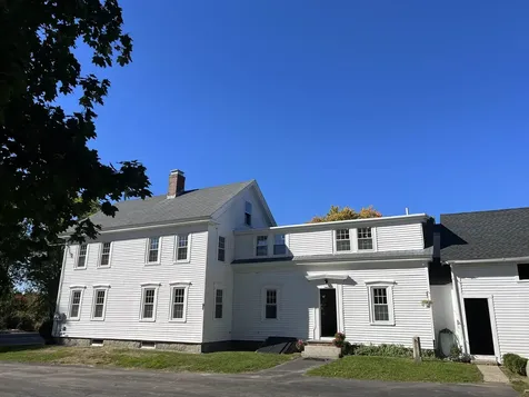 23 Post Road North Hampton NH 03862