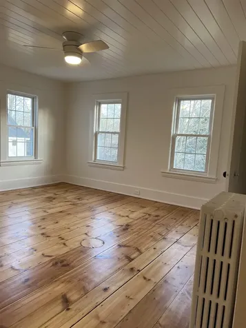 23 Post Road North Hampton NH 03862