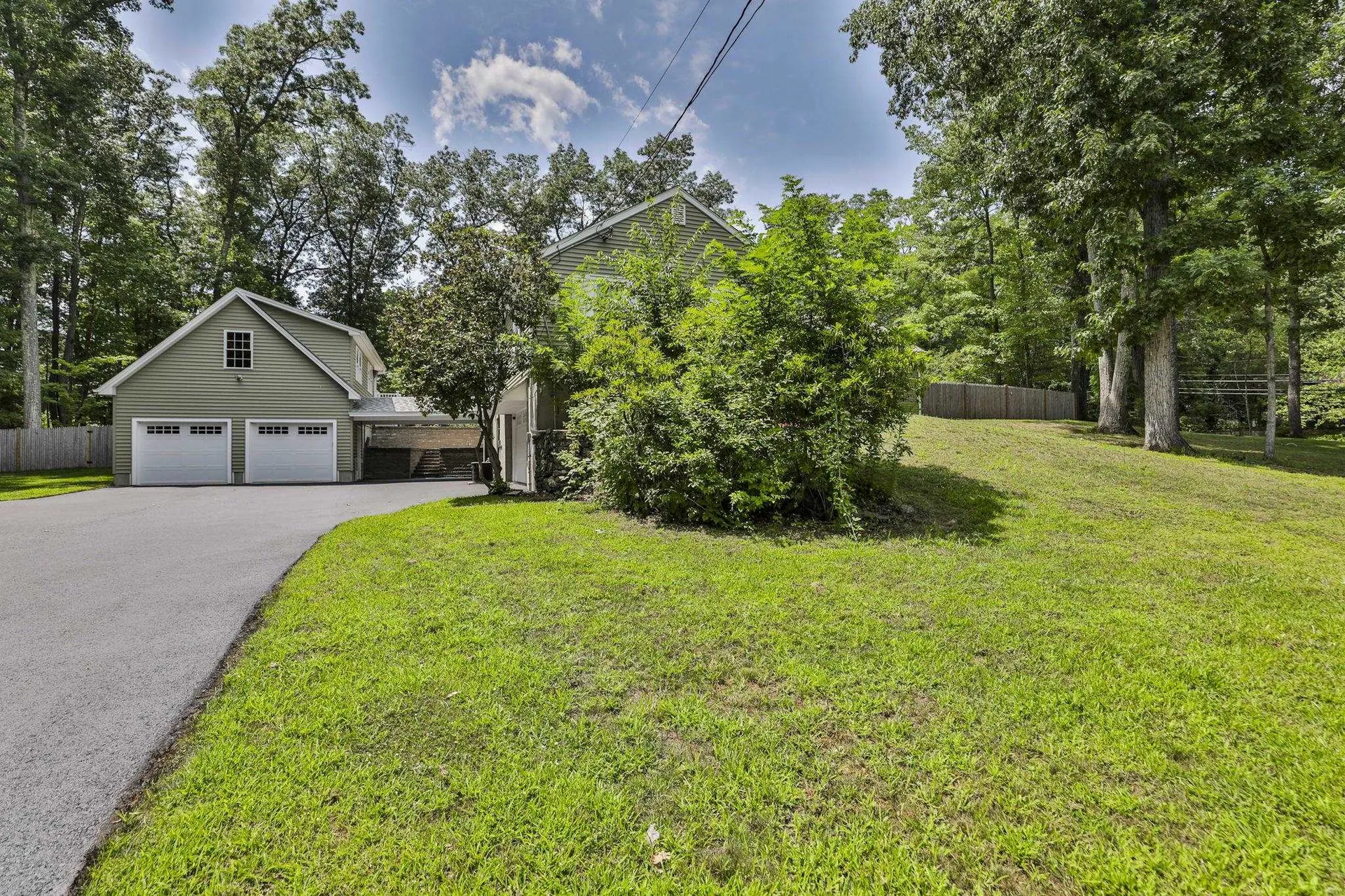 28 Beverlee Drive Nashua NH 03064
