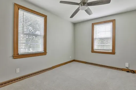 28 Beverlee Drive Nashua NH 03064
