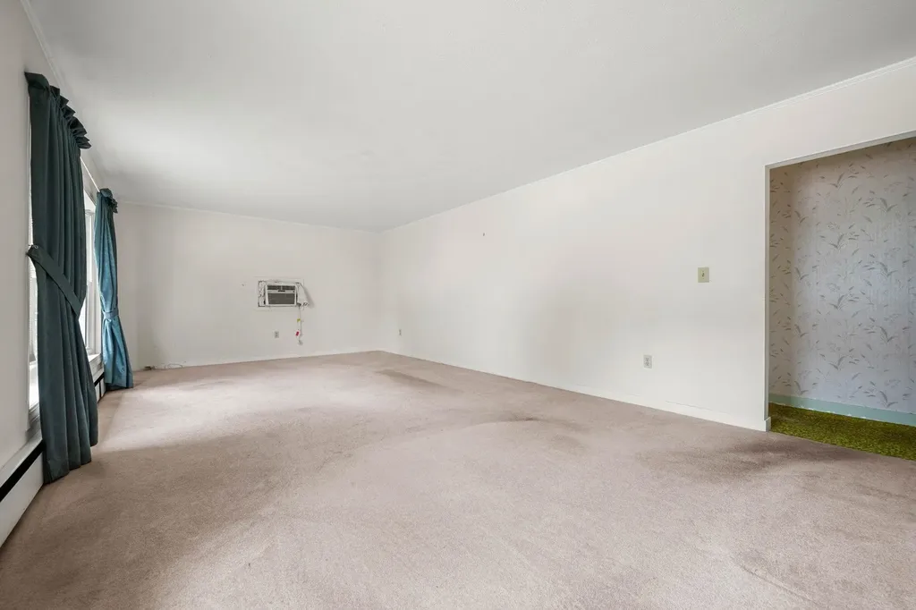 14 Burke Street Nashua NH 03060
