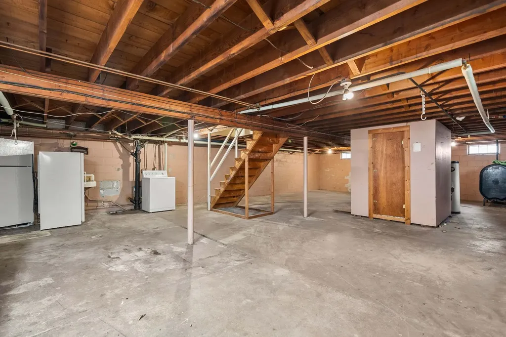 14 Burke Street Nashua NH 03060