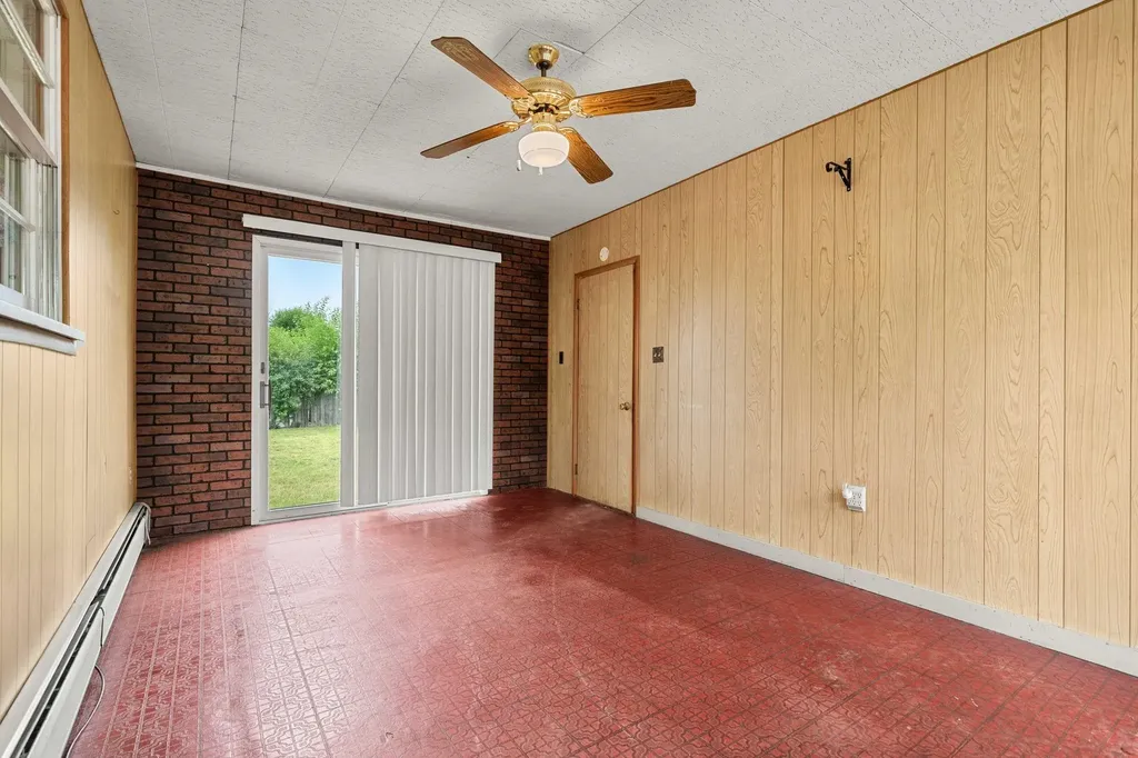 14 Burke Street Nashua NH 03060