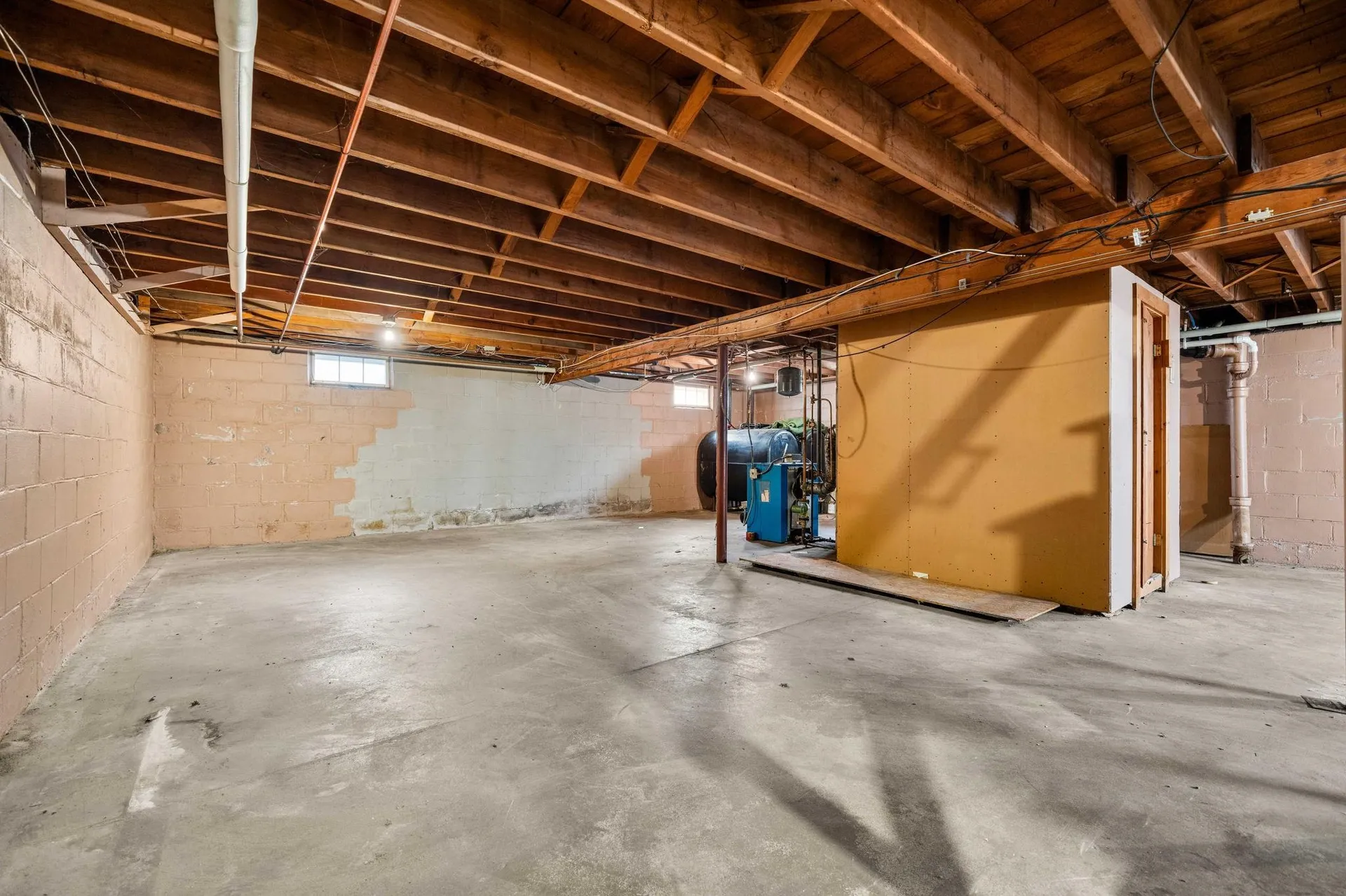 14 Burke Street Nashua NH 03060