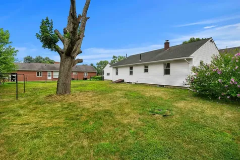 14 Burke Street Nashua NH 03060