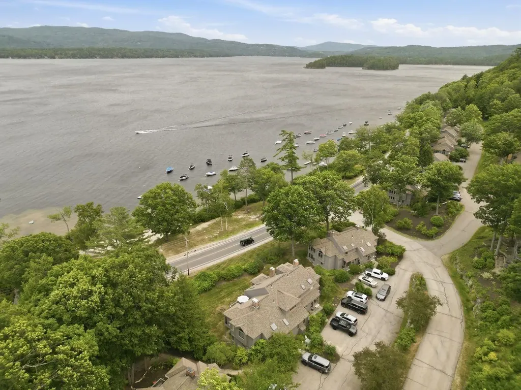 6 Beach Side Alexandria NH 03222