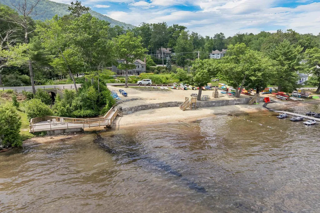 6 Beach Side Alexandria NH 03222