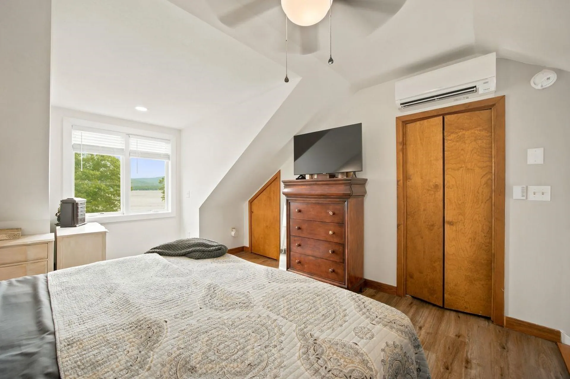 6 Beach Side Alexandria NH 03222