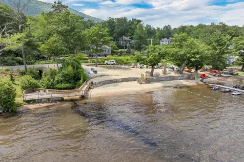 6 Beach Side Alexandria NH 03222