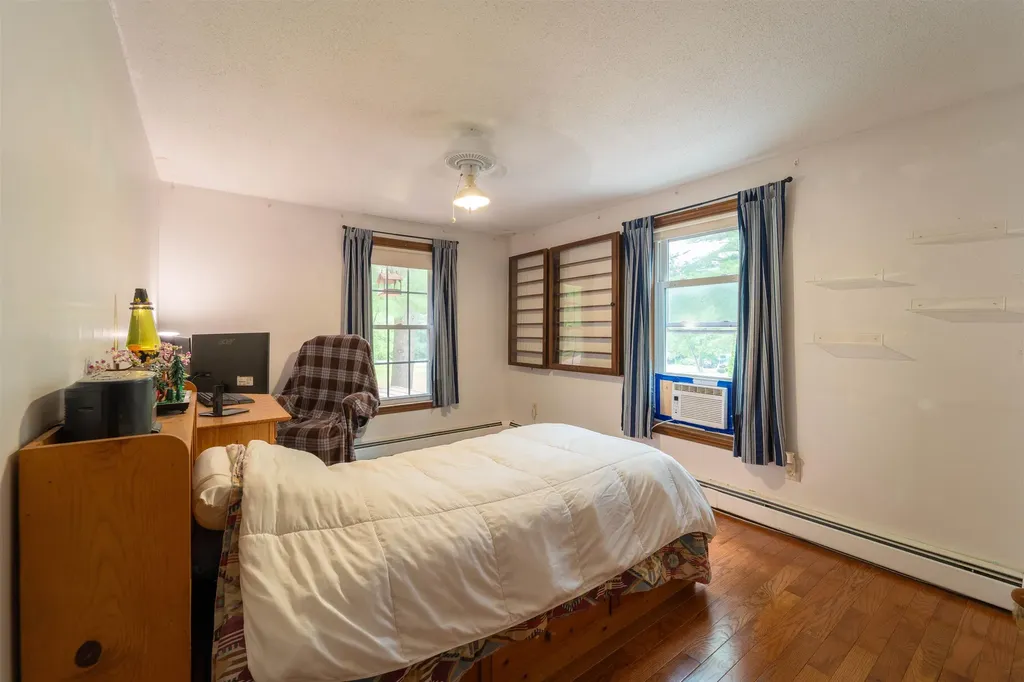 12 Beech Hill Drive Londonderry NH 03053