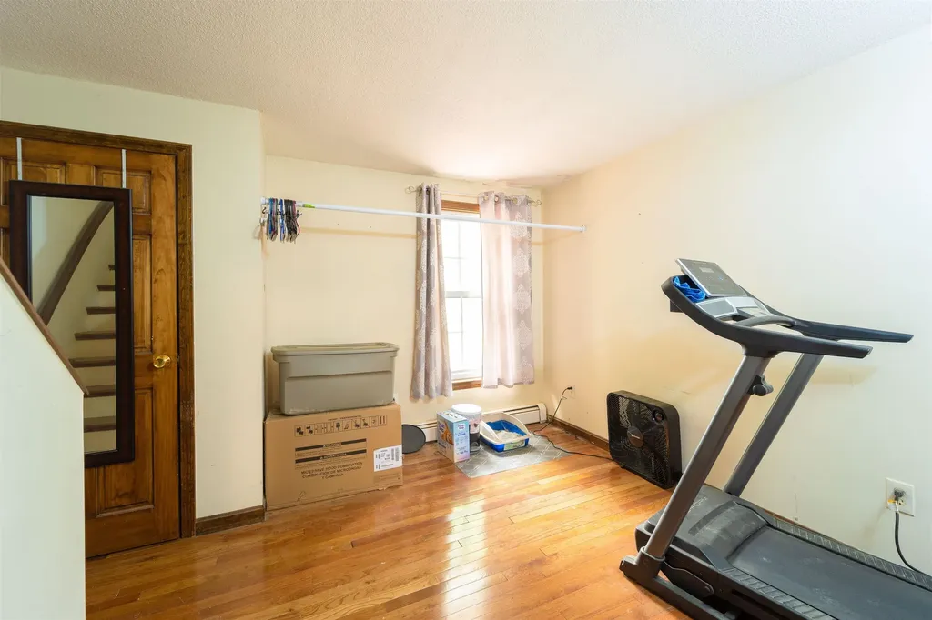 12 Beech Hill Drive Londonderry NH 03053