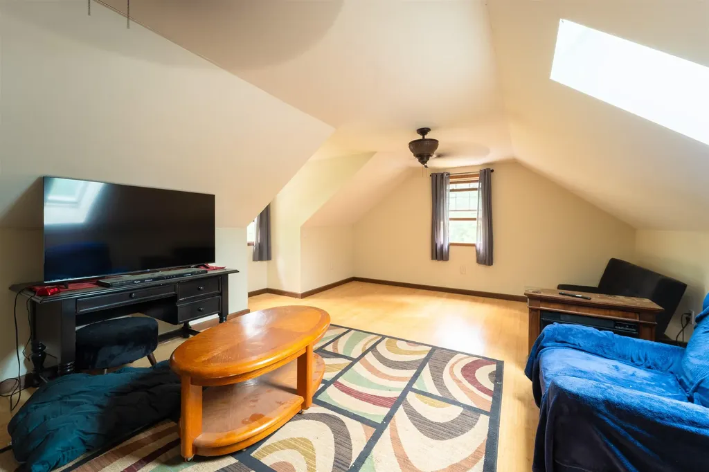 12 Beech Hill Drive Londonderry NH 03053
