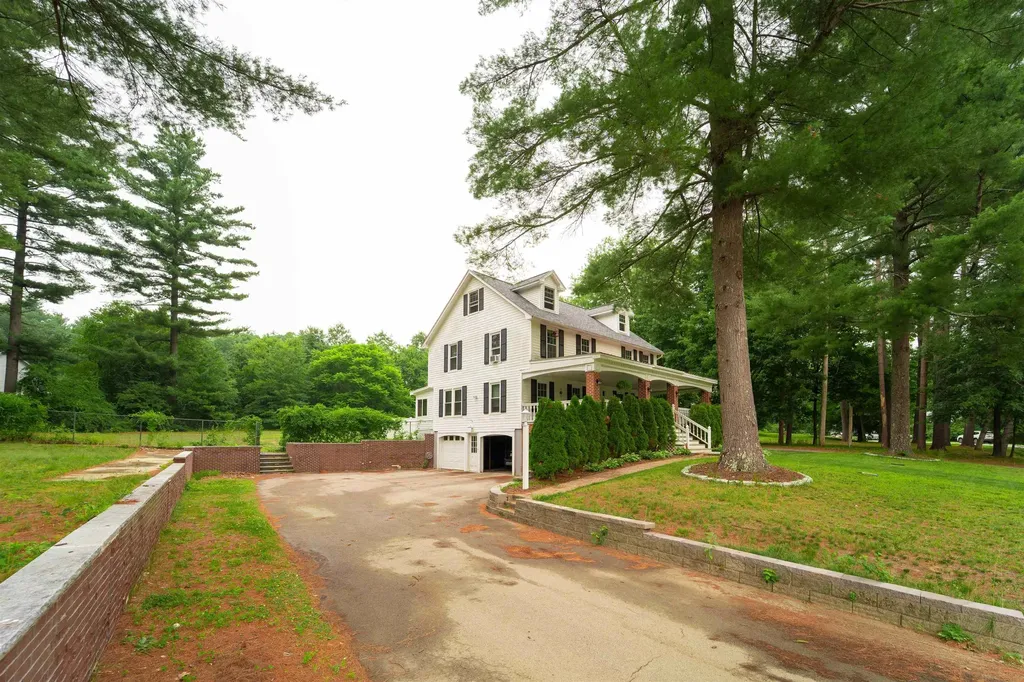 12 Beech Hill Drive Londonderry NH 03053