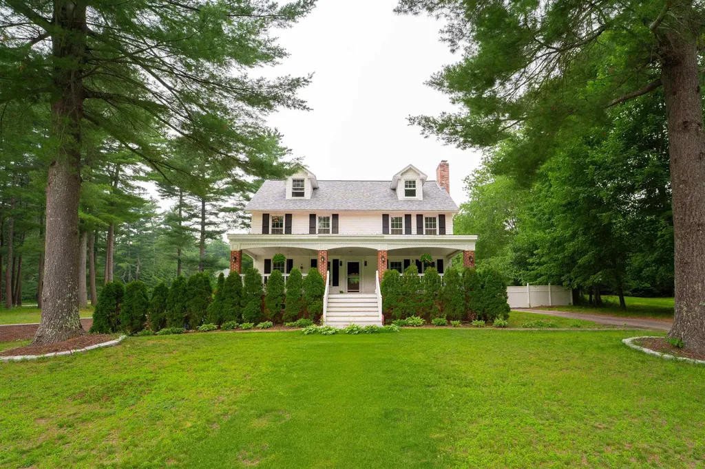 12 Beech Hill Drive Londonderry NH 03053