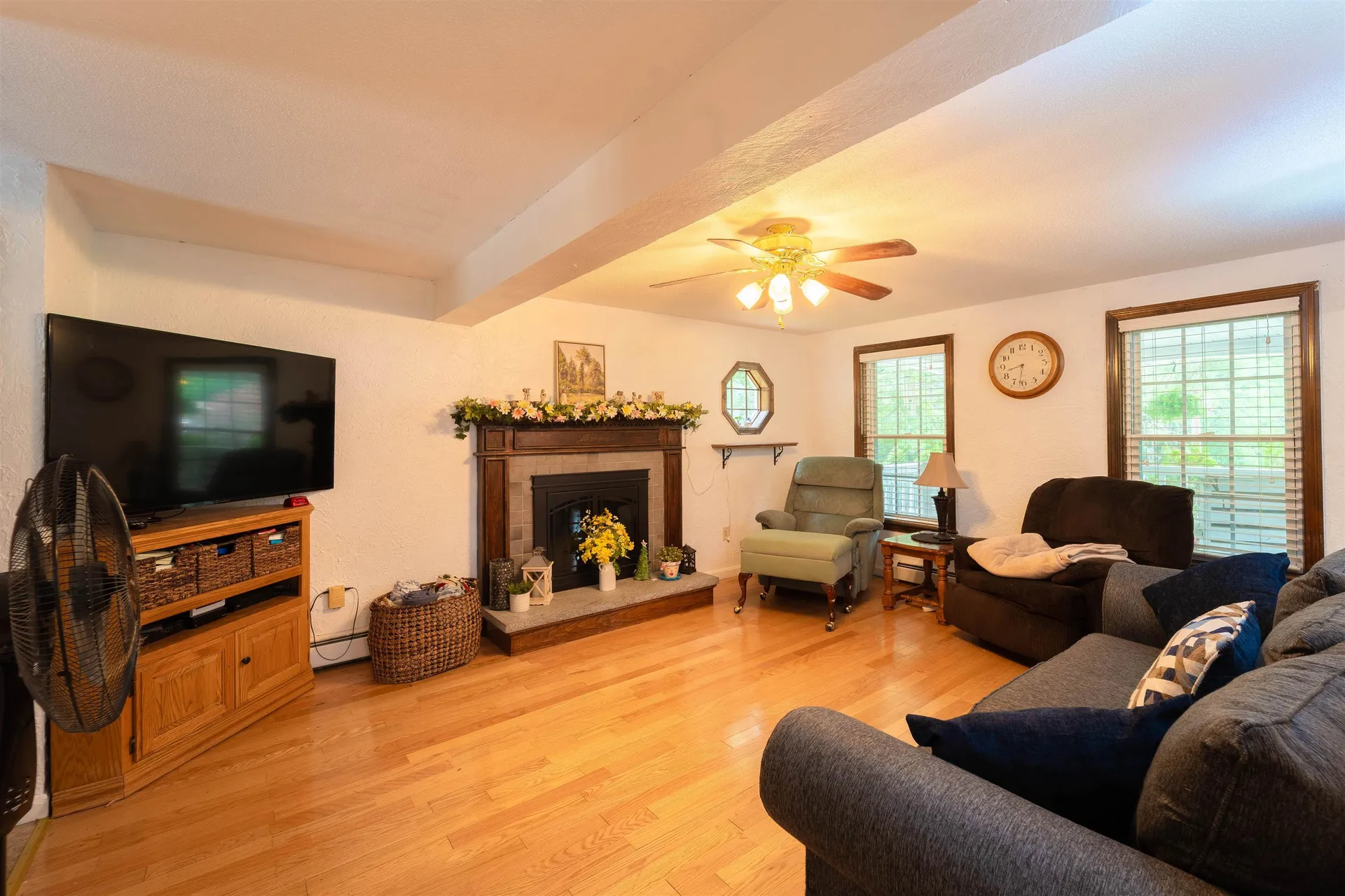 12 Beech Hill Drive Londonderry NH 03053