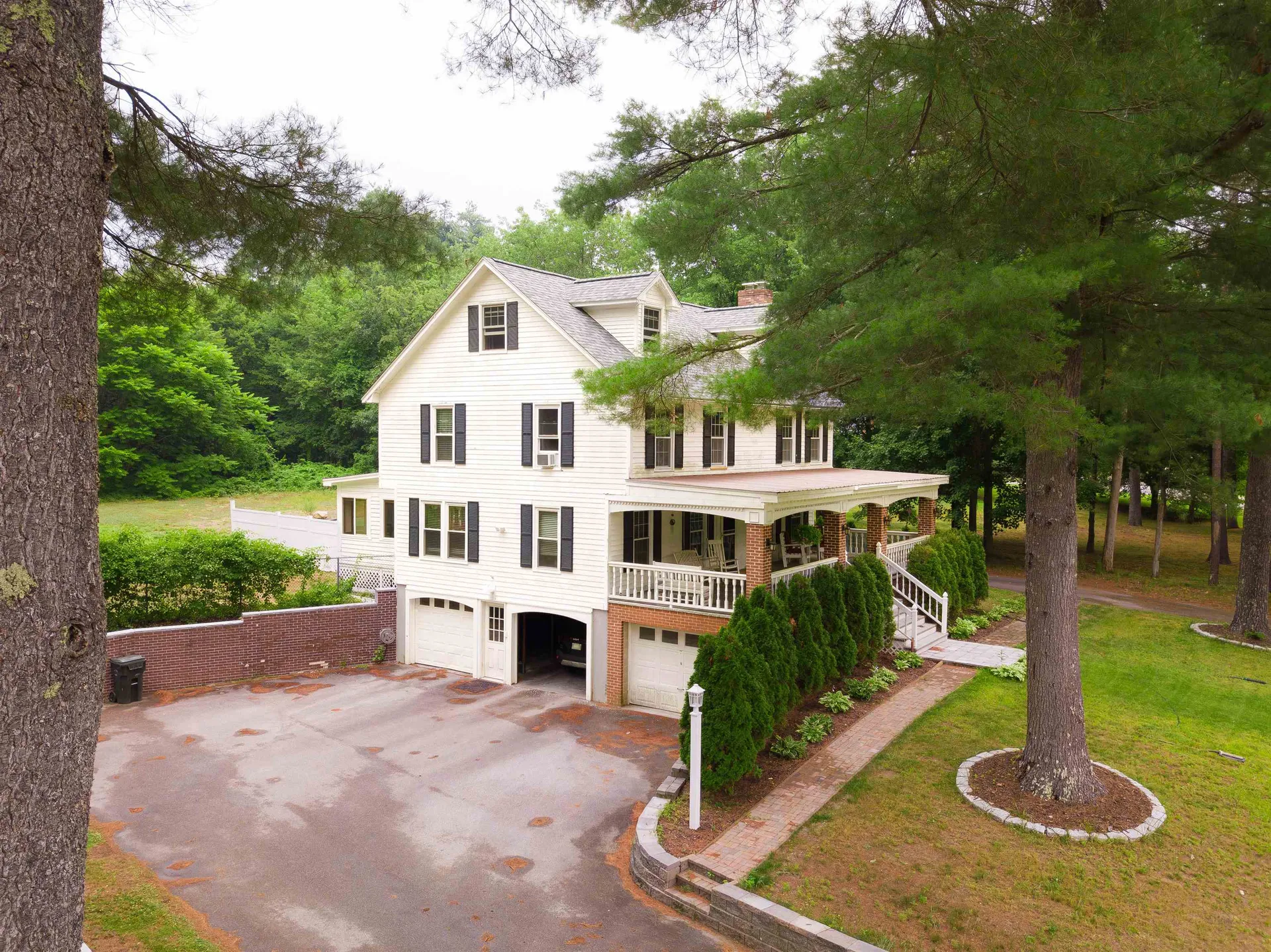 12 Beech Hill Drive Londonderry NH 03053