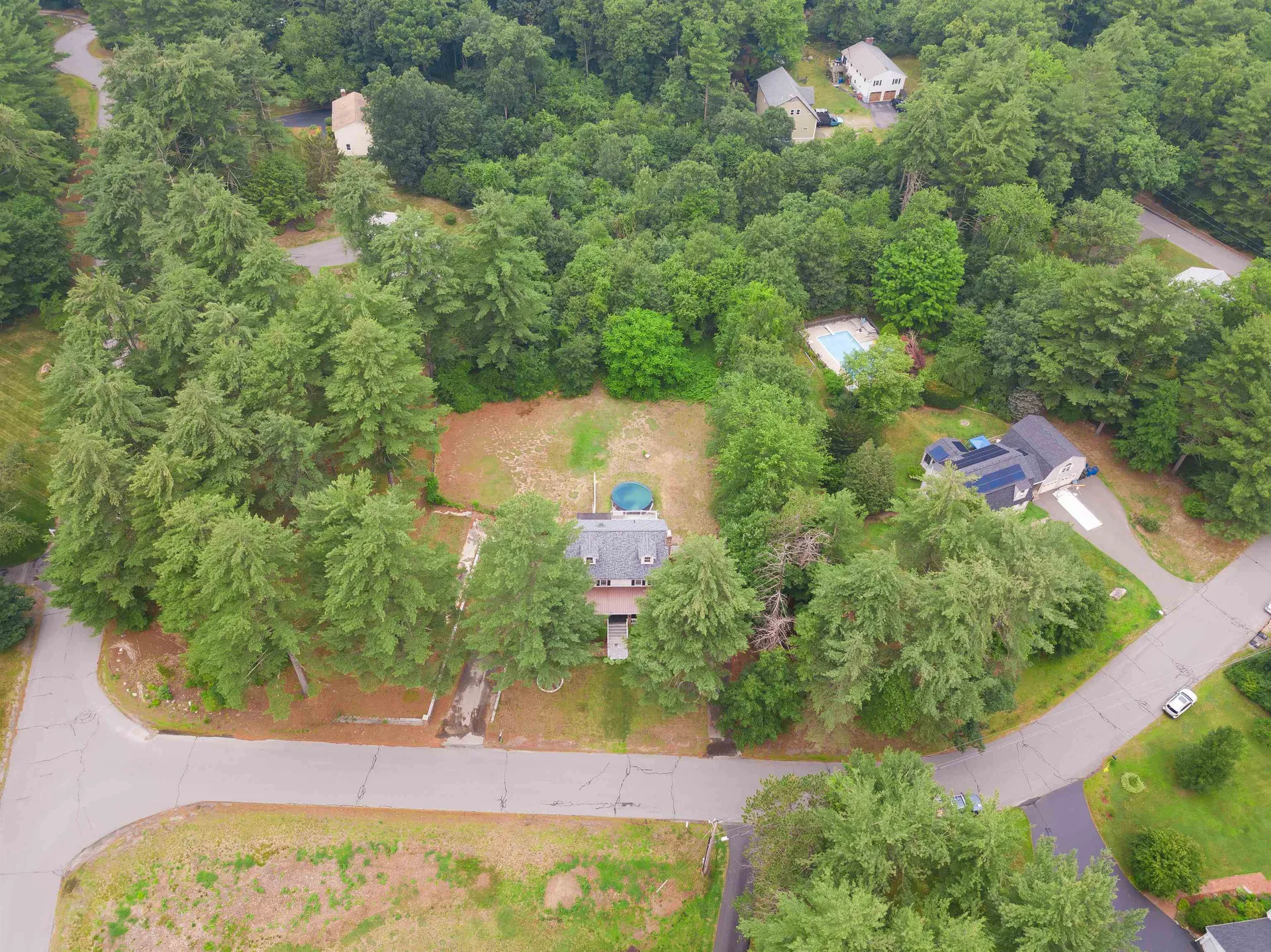 12 Beech Hill Drive Londonderry NH 03053