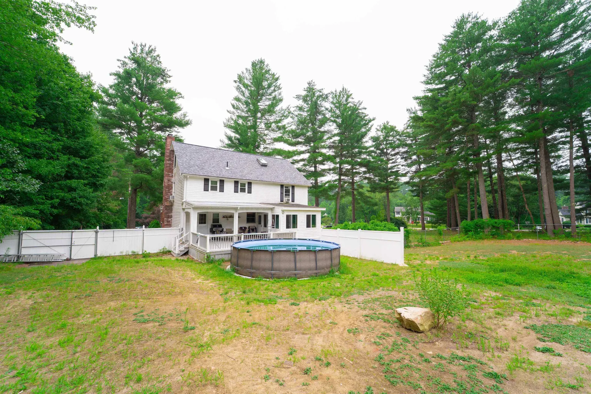 12 Beech Hill Drive Londonderry NH 03053