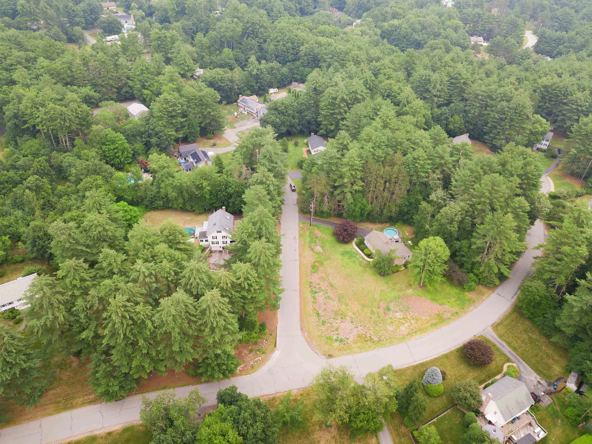 12 Beech Hill Drive Londonderry NH 03053