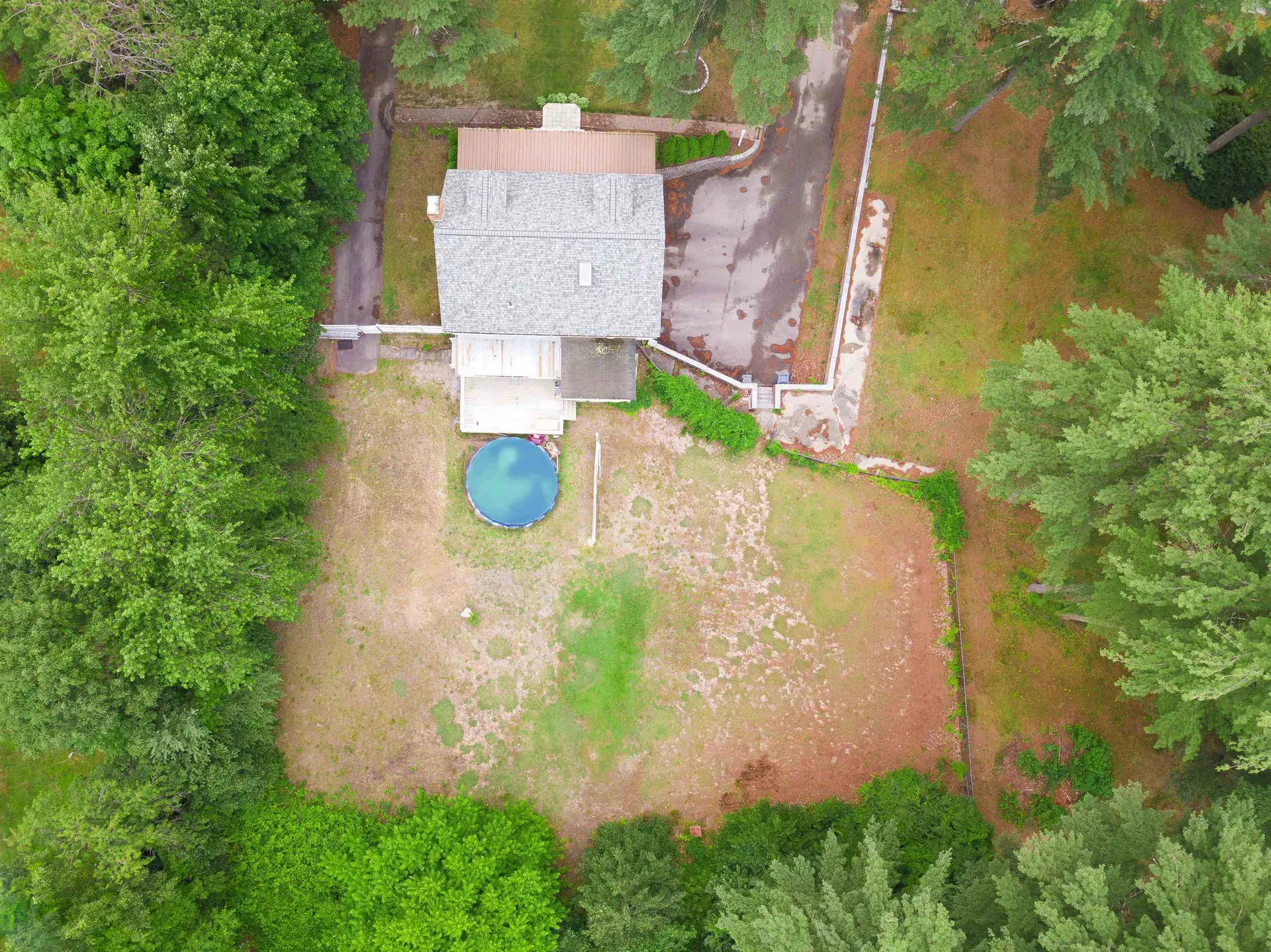 12 Beech Hill Drive Londonderry NH 03053