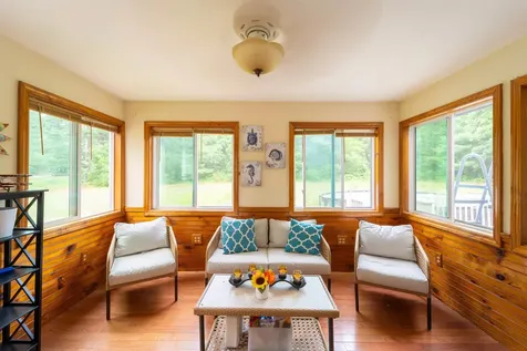 12 Beech Hill Drive Londonderry NH 03053