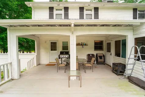 12 Beech Hill Drive Londonderry NH 03053